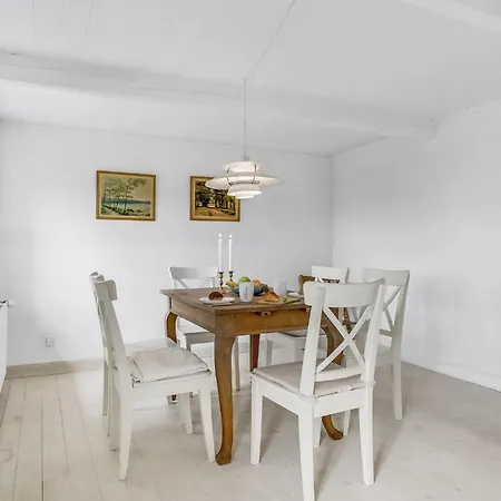 Amazing In With 3 Bedrooms And Wifi *