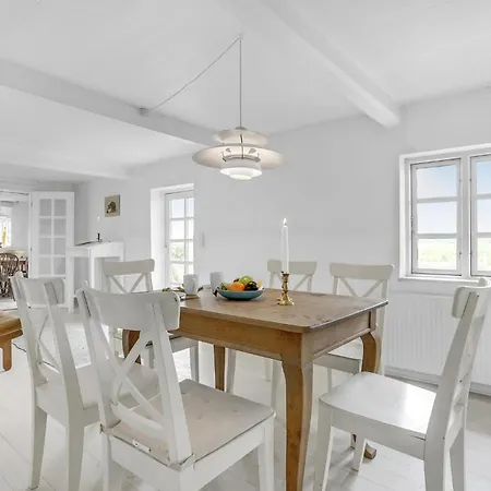 Amazing In With 3 Bedrooms And Wifi *